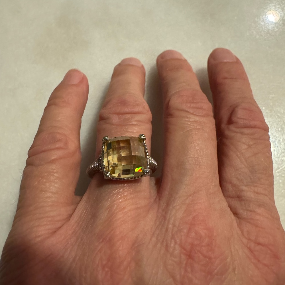 Judith Ripka Canary Crystal and SS size 7 ring